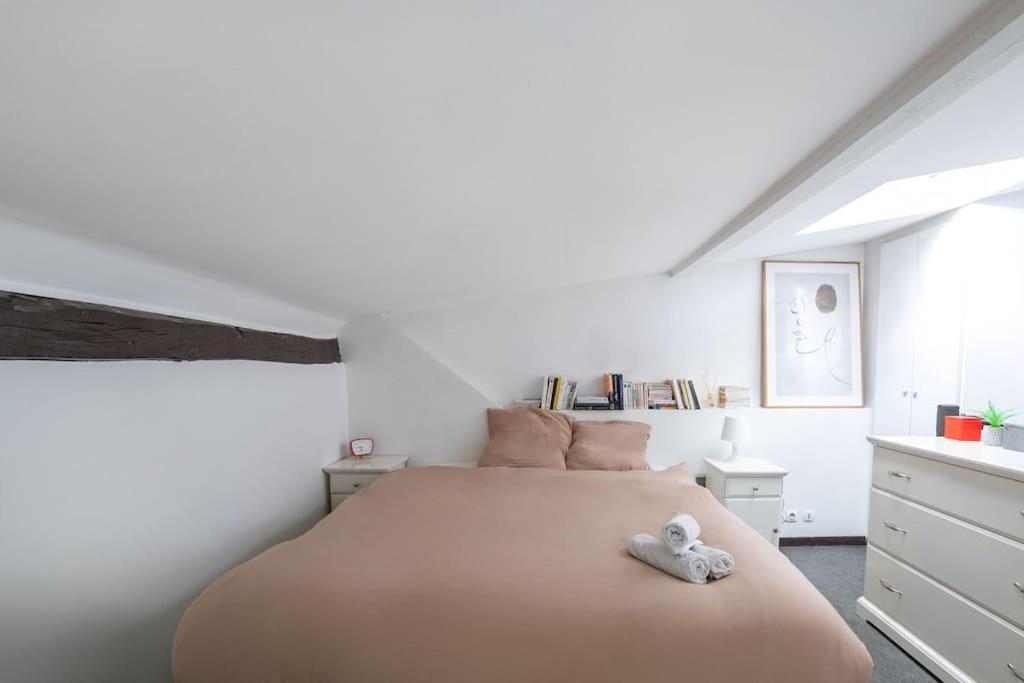 Joli Duplex Au Coeur Du Marais Apartment Paris Exterior photo